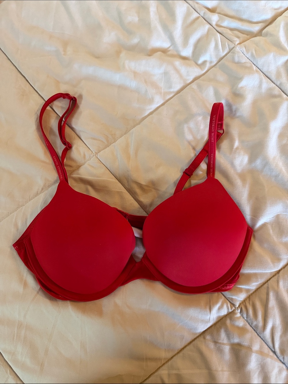 Victoria's Secret Red Padded T-Shirt Bra